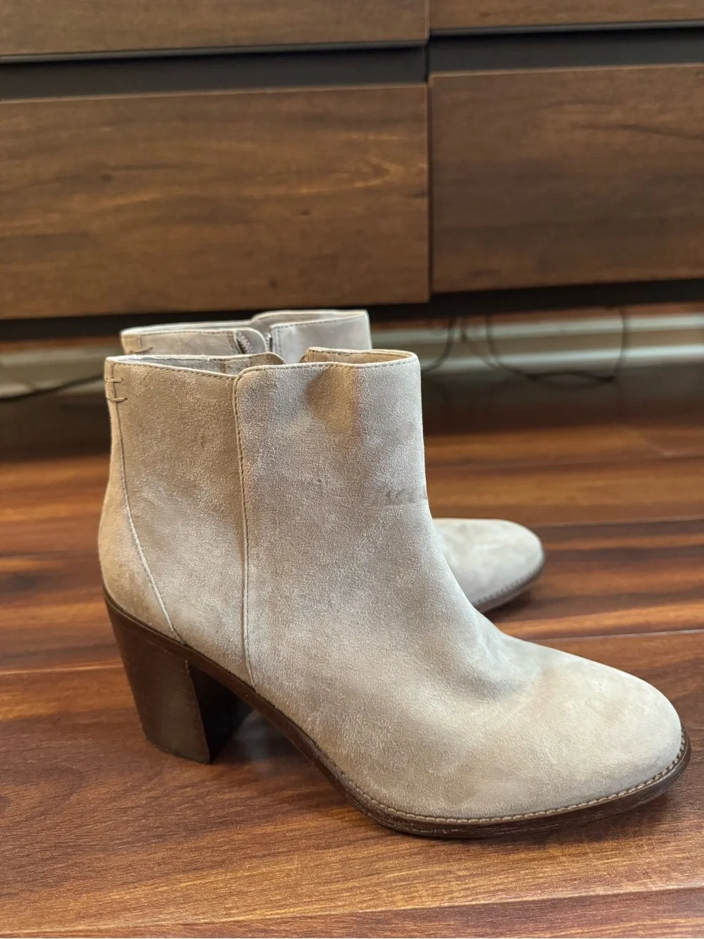 TRASK Beige Suede Leather Side-Zip Closure Ankle Boots Size 9M Made in Brazil